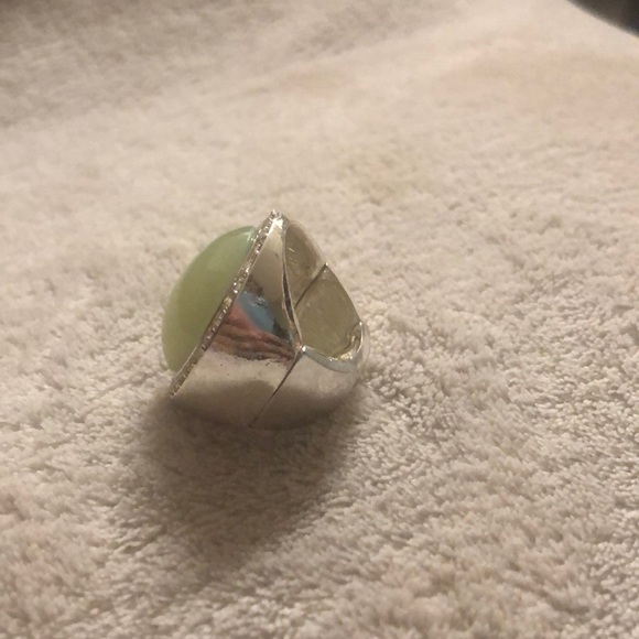 🌸2/$30🌸Big crystal ring - Picture 2 of 5
